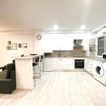 Gmc Turistics - Great Apartment For Groups & Families Малага Экстерьер фото